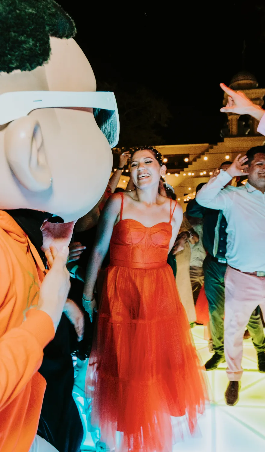 La modelo con el vestido de gala
